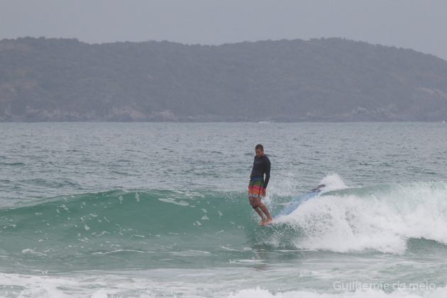 Caio Teixeira, Peró, Cabo Frio (RJ). Foto: Guilherme de Melo.