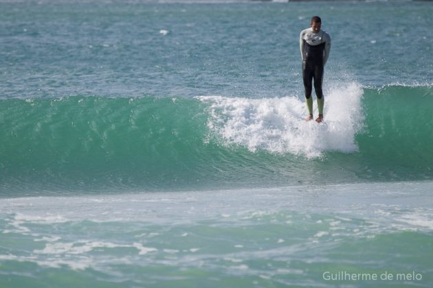 Caio Teixeira, Peró, Cabo Frio (RJ). Foto: Guilherme de Melo.