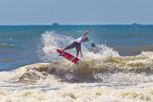 Luy Armani, Rip Curl Grom Search 2014, Tramandaí (RS). Foto: Denis Abessa.