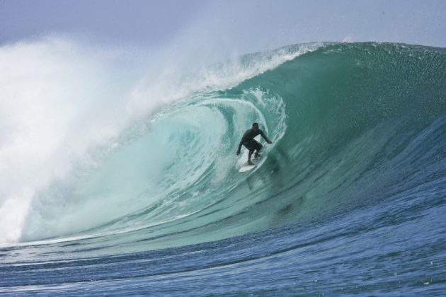 Costinha, G-Land, Indonesia. Foto: John Hepler.