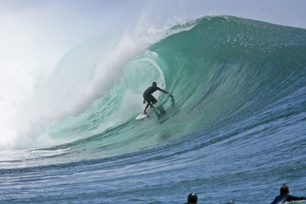 Costinha, G-Land, Indonesia. Foto: John Hepler.