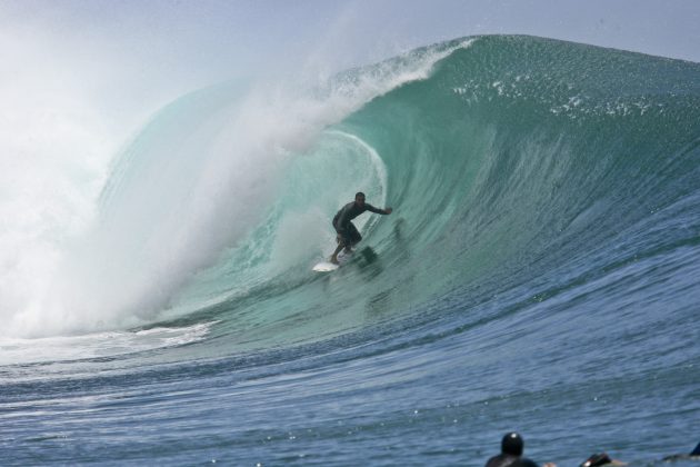 Costinha, G-Land, Indonesia. Foto: John Hepler.