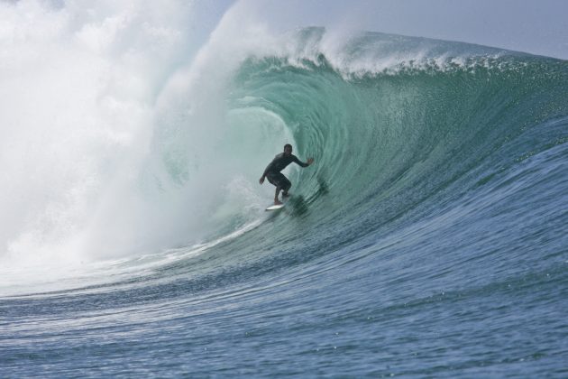 Costinha, G-Land, Indonesia. Foto: John Hepler.