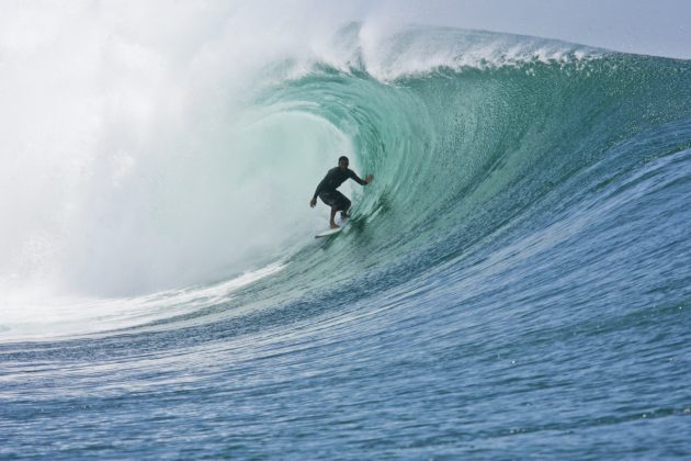 Costinha, G-Land, Indonesia. Foto: John Hepler.