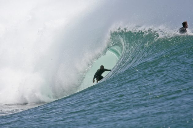 Costinha, G-Land, Indonesia. Foto: John Hepler.