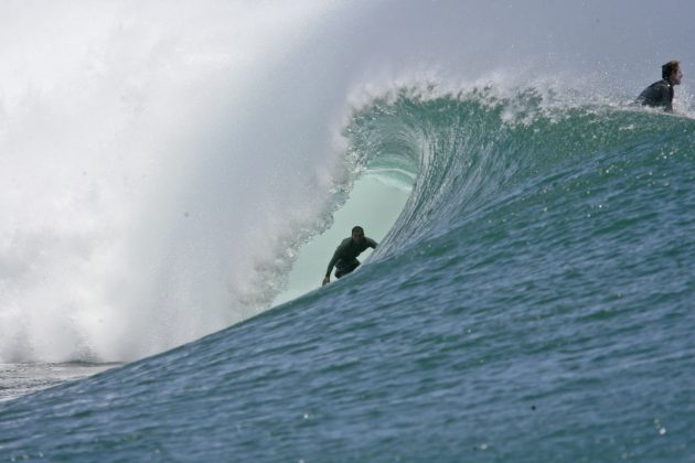 Costinha, G-Land, Indonesia. Foto: John Hepler.