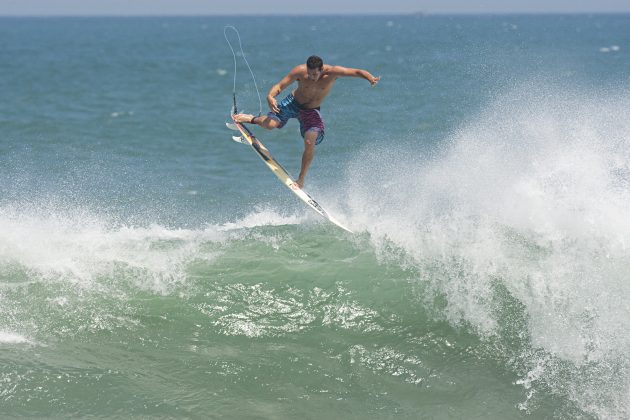 Jordy Smith, Bali, Indonesia. Foto: Pete Frieden.