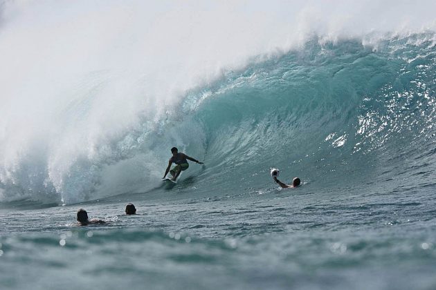 Bernardo Pigmeu, Pipeline, Hawaii. Foto: Tiago Bunn.