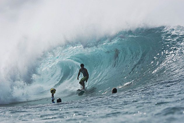 Bernardo Pigmeu, Pipeline, Hawaii. Foto: Tiago Bunn.