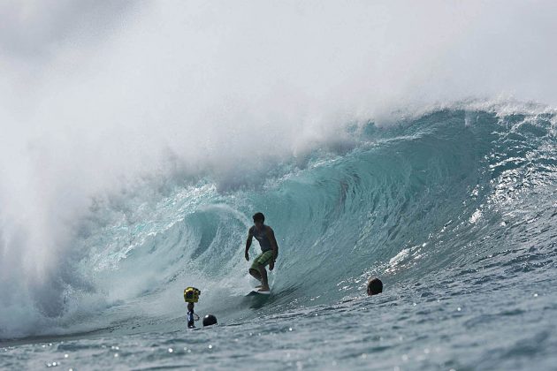 Bernardo Pigmeu, Pipeline, Hawaii. Foto: Tiago Bunn.