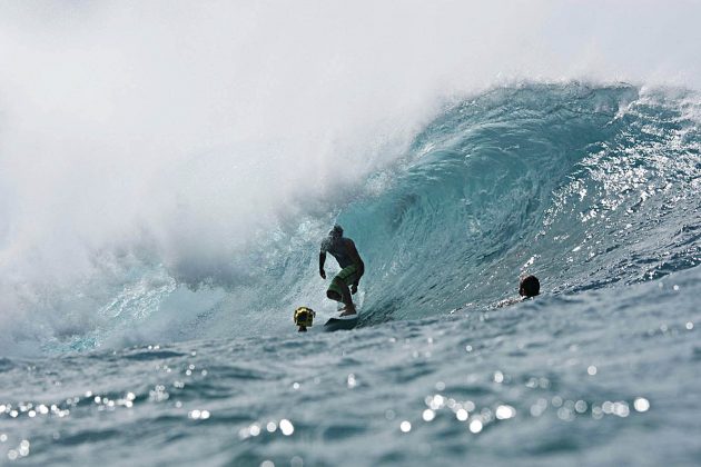 Bernardo Pigmeu, Pipeline, Hawaii. Foto: Tiago Bunn.