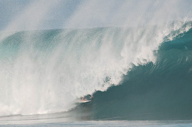 Stephan Figueiredo, Pipeline, Hawaii. Foto: Denys Sarmanho.