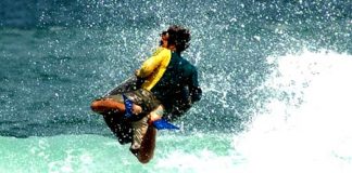 Itacoatiara é show de bodyboard