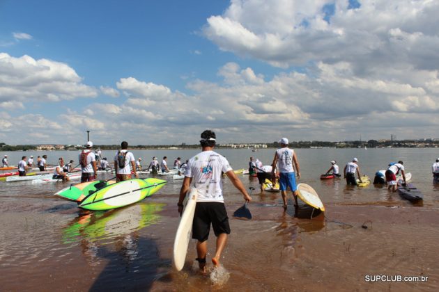 SOS Lago Paranoá, Brasileiro de SUP Race - dia 01. Foto: Luciano Meneghello / SupClub.