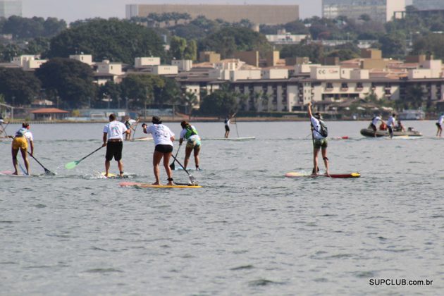 SOS Lago Paranoá, Brasileiro de SUP Race - dia 01. Foto: Luciano Meneghello / SupClub.