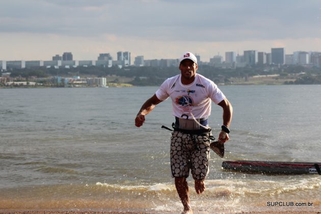 SOS Lago Paranoá, Brasileiro de SUP Race - dia 01. Foto: Luciano Meneghello / SupClub.