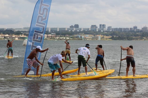 SOS Lago Paranoá, Brasília, dia 02. Foto: Luciano Meneghello. Foto: Luciano / SupClub.com.br.