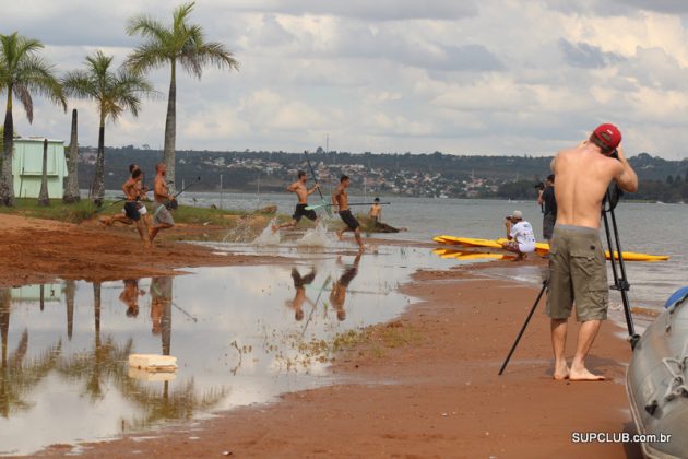 SOS Lago Paranoá, Brasília, dia 02. Foto: Luciano Meneghello. Foto: Luciano / SupClub.com.br.