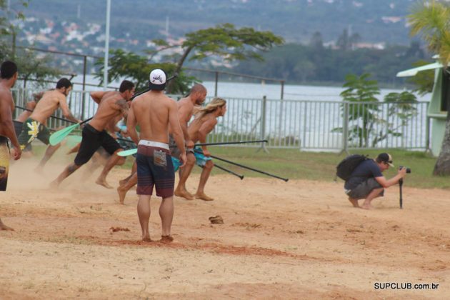 SOS Lago Paranoá, Brasília, dia 02. Foto: Luciano Meneghello. Foto: Luciano / SupClub.com.br.