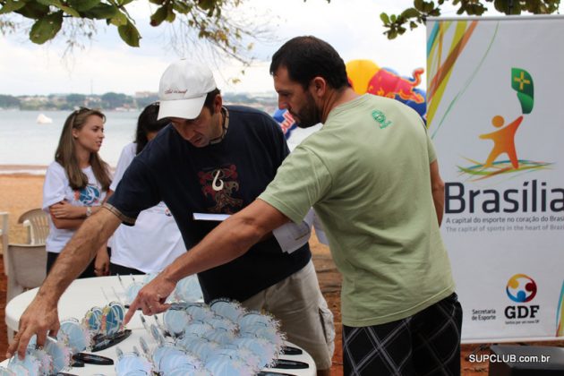 SOS Lago Paranoá, Brasília, dia 02. Foto: Luciano Meneghello. Foto: Luciano / SupClub.com.br.