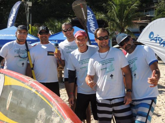 Segundo Evento Ecológico de Stand Up Paddle de Niterói. Foto: Steele. Foto: Redação SupClub.