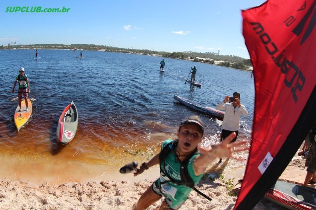 Paulo dos Reis, vencedor do Bahia SUP Race Pro, em Sauípe. Foto:Luciano Meneghello /SupClub. Foto: Luciano Meneghello/ SupClub.