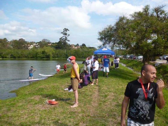 Colorindo o Lago Tarumã - 1º Nalu Surfboards SUP Friends. Foto: Carlos Freitas. Foto: Redação SupClub.