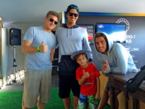 Luciano Huck, Gabriel Medina, Guilherme e Felipe Toledo, Atleta da Pena de 7 anos é a novíssima geração do surf brasileiro. Foto: Taiu Bueno.