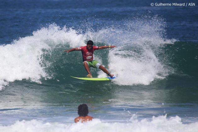 Danilo de Souza Circuito ASN Cervejaria Noi / Compão de Surf 2014, Itacoatiara, Niterói (RJ). Foto: Site Quiksilver.com.