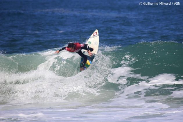 João Jacques Circuito ASN Cervejaria Noi / Compão de Surf 2014, Itacoatiara, Niterói (RJ). Foto: Site Quiksilver.com.