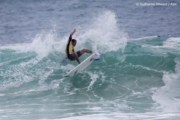 Milton Morbeck Circuito ASN Cervejaria Noi / Compão de Surf 2014, Itacoatiara, Niterói (RJ). Foto: Site Quiksilver.com.