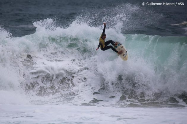 Pedro Uzeda Circuito ASN Cervejaria Noi / Compão de Surf 2014, Itacoatiara, Niterói (RJ). Foto: Site Quiksilver.com.