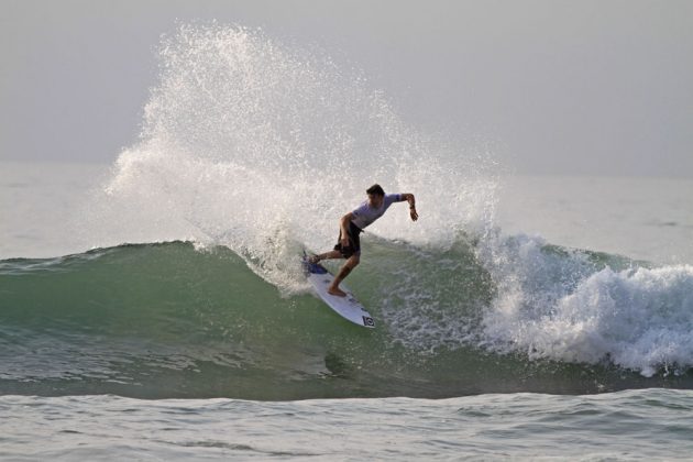 Danilo Costa Maresia Paulista Profissional 2014, Itamambuca, Ubatuba. Foto: Renato Boulos.