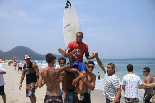 Wiggolly Dantas Maresia Paulista Profissional 2014, Itamambuca, Ubatuba. Foto: Renato Boulos.