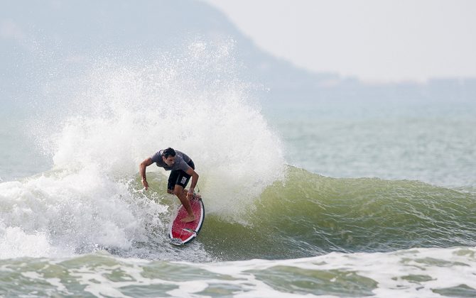 Renato Galvão ISA China Cup 2014, Riyue Bay, Hainan. Foto: Rommel Gonzales / ISA.