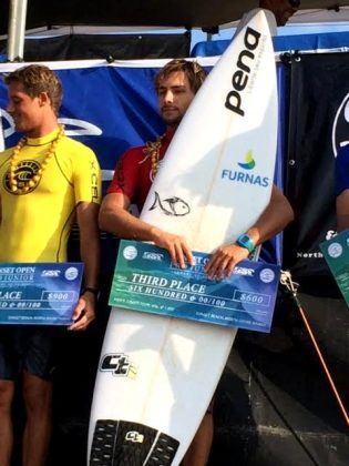 Lucas Silveira, Sunset Beach Pro Junior 2015, Hawaii. Foto: Arquivo pessoal Lucas.