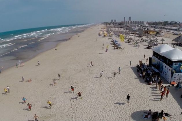 Circuito Cearense de Bodyboard 2015, praia do Futuro, Fortaleza. Foto: Taiu Bueno.