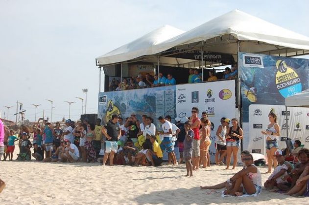 Circuito Cearense de Bodyboard 2015, praia do Futuro, Fortaleza. Foto: Lima Jr. .