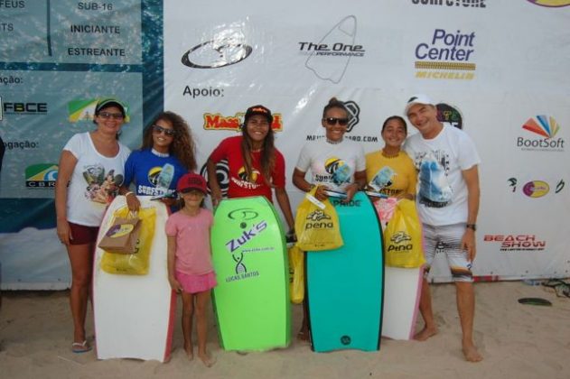 Pódio Feminino Open Circuito Cearense de Bodyboard 2015, praia do Futuro, Fortaleza. Foto: Lima Jr. .