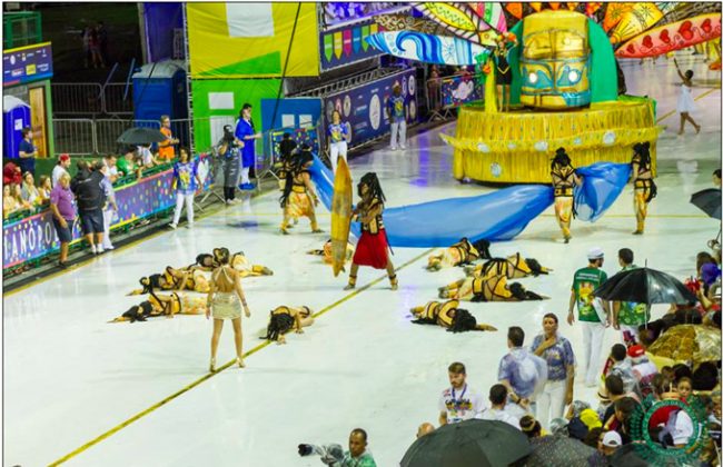 Desfile da União da Ilha da Magia no Carnaval de Florianópolis, em Santa Catarina. Foto: André Feitosa.