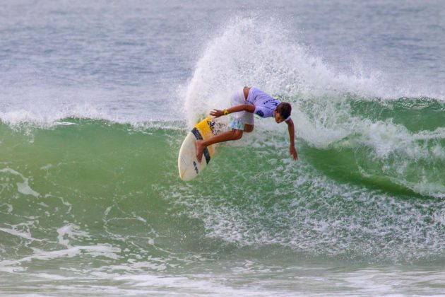 danilo_ramos3 Rip Curl Grom Search, Guarujá, (SP), 2015. Foto: Nancy Geringer.