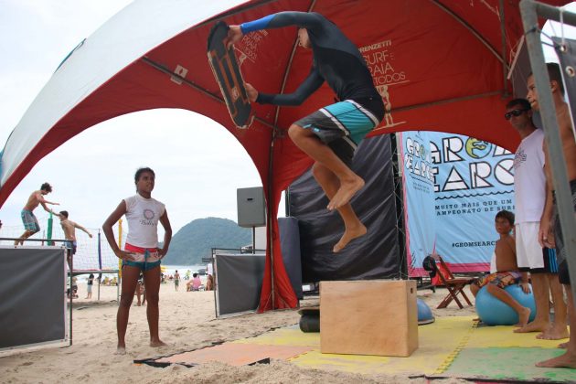 funcional2 Rip Curl Grom Search, Guarujá, (SP), 2015. Foto: Nancy Geringer.