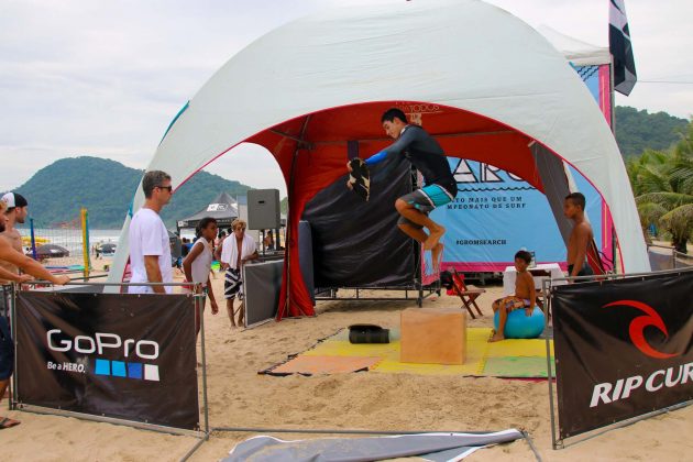 funcional3 Rip Curl Grom Search, Guarujá, (SP), 2015. Foto: Nancy Geringer.