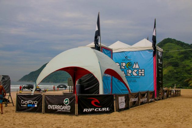 palanque4 Rip Curl Grom Search, Guarujá, (SP), 2015. Foto: Nancy Geringer.