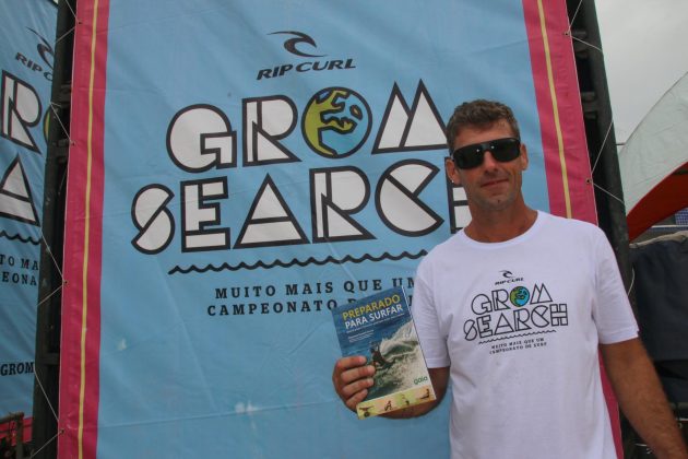 ricardo_vilalva Rip Curl Grom Search, Guarujá, (SP), 2015. Foto: Nancy Geringer.