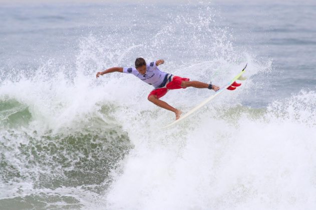 vinicius_mabel4 Rip Curl Grom Search, Guarujá, (SP), 2015. Foto: Nancy Geringer.