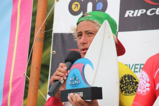 alax_soares10 Rip Curl Grom Search, Guarujá, (SP), 2015. . Foto: Nancy Geringer.