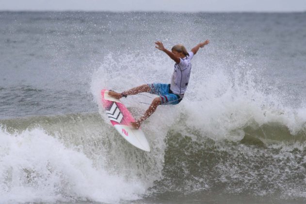 gustavo_giovanar3 Rip Curl Grom Search, Guarujá, (SP), 2015. . Foto: Nancy Geringer.