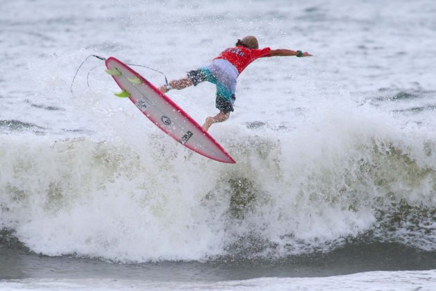 kaue_germano10 Rip Curl Grom Search, Guarujá, (SP), 2015. . Foto: Nancy Geringer.