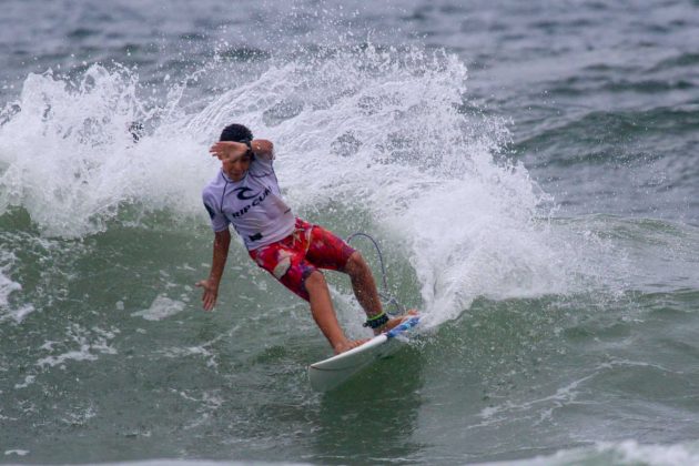 leonardo_barcelos4 Rip Curl Grom Search, Guarujá, (SP), 2015. . Foto: Nancy Geringer.